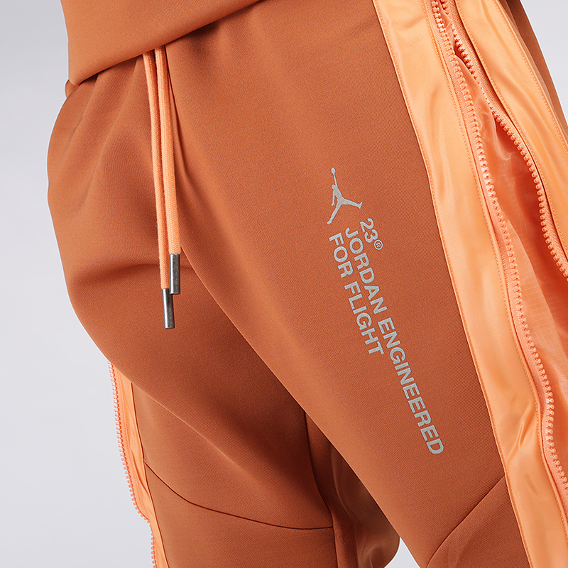 мужские оранжевые брюки Jordan 23 Engineered Trousers CJ6765-246 - цена, описание, фото 2